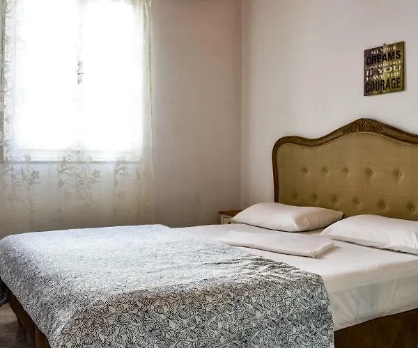 Francesca Ii * Mykonos Town